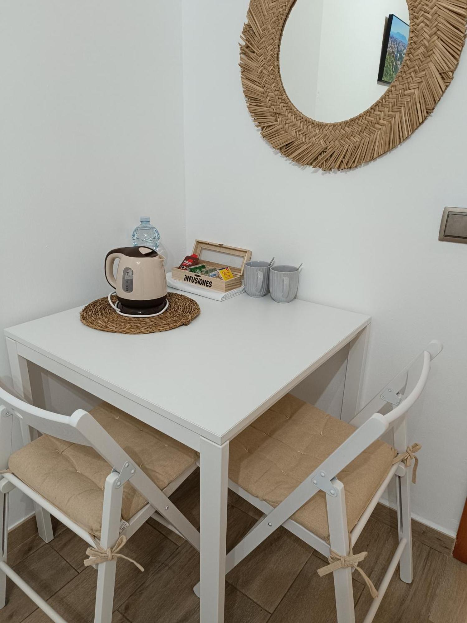 מאלגה Habitacion Independiente Cerca Del Mar מראה חיצוני תמונה